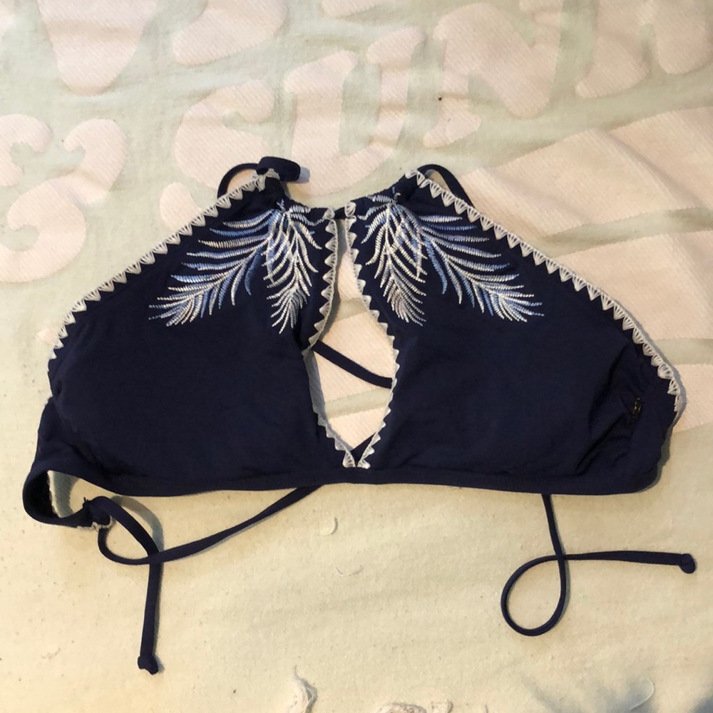 La vie en rose bathing suit top